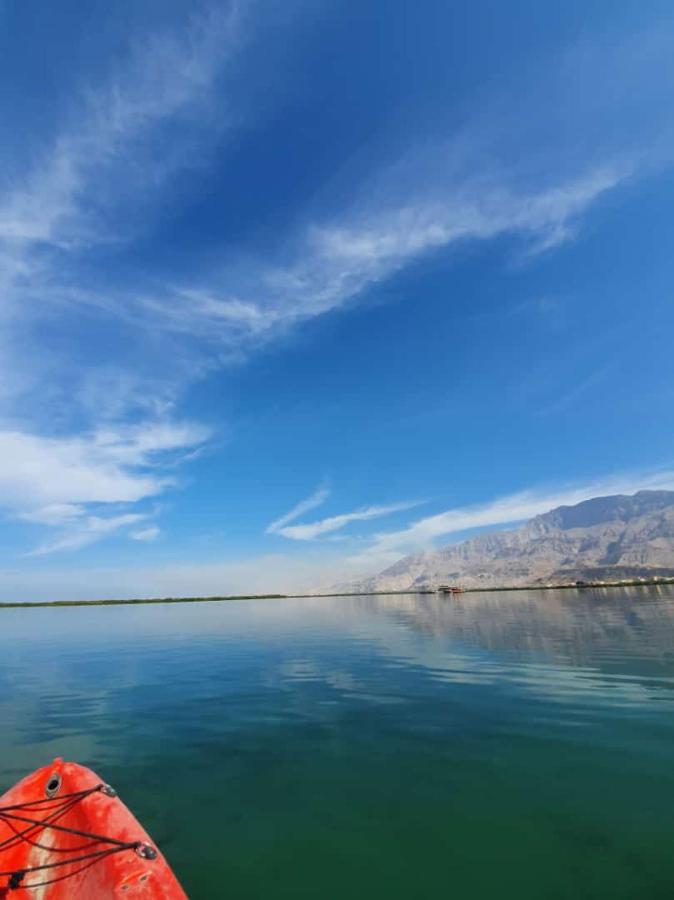 Villa Lazeemah Chalet استراحة اللزيمه à Ras el Kaïmah Extérieur photo